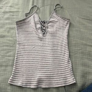 gray cropped tank top